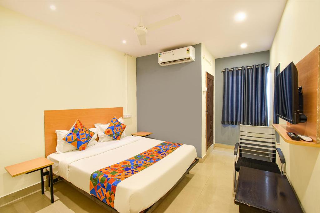 Ameerpet Hotel | FabHotel Vedhanshi