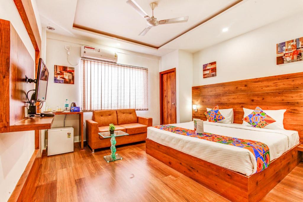 Pulikeshi Nagar Hotel | FabHotel Vista Suites Bangalore East Railway Station