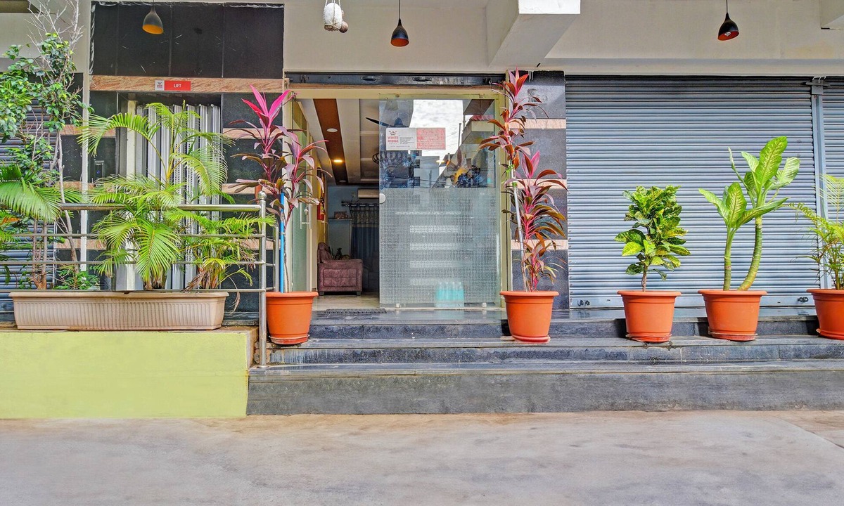 Dilsukhnagar Hotel | Fabhotel White Ridge