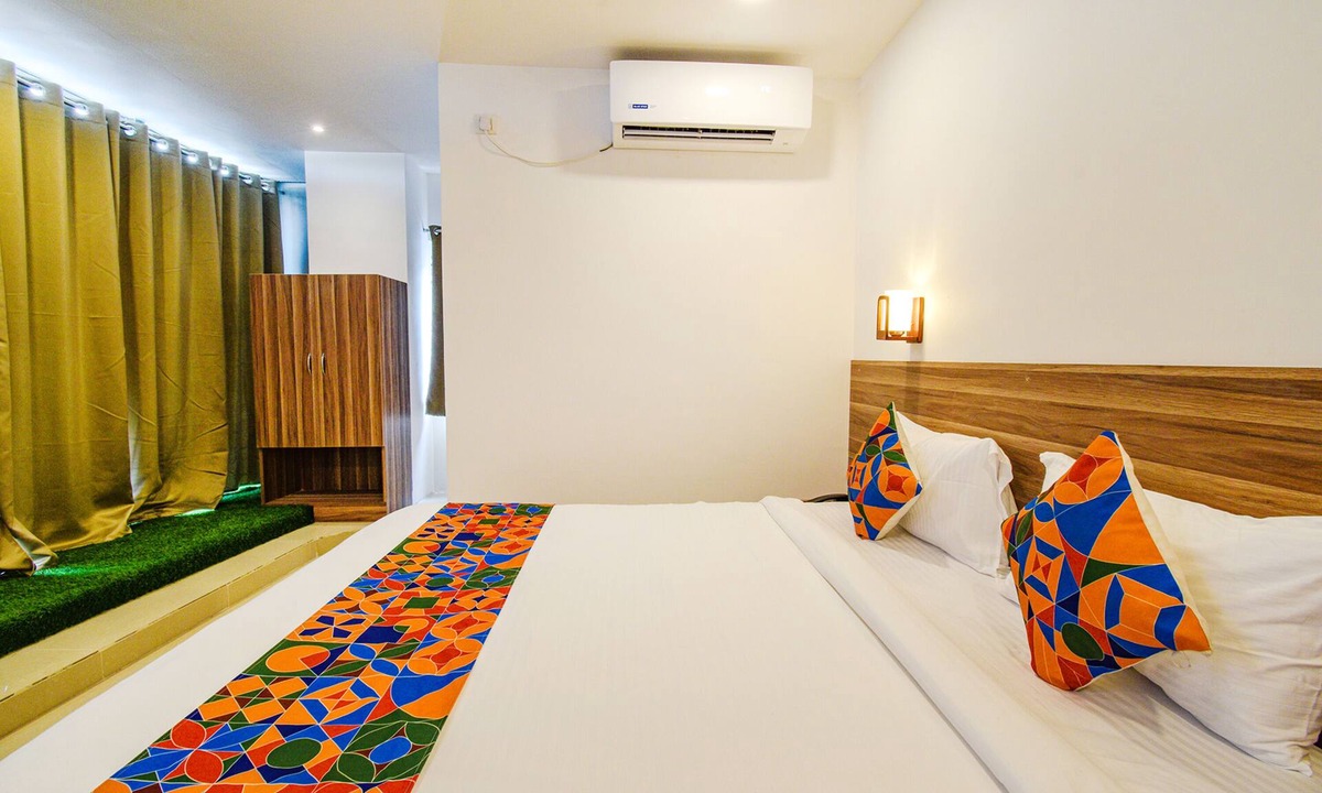 Secunderabad Hotel | Fabhotel Wr Grand I