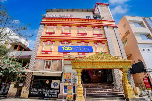 Chromepet Hotel | FabHotel Yazhini Residency