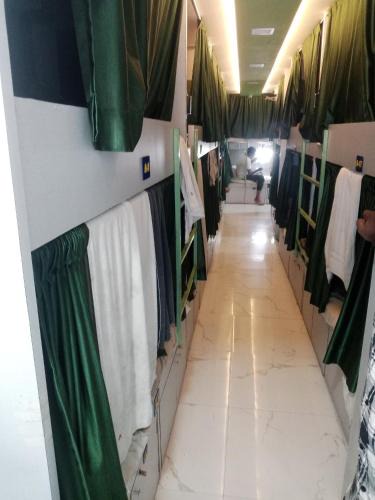 Jogeshwari East Hostel | Fathima Dormitory Andheri East Subway