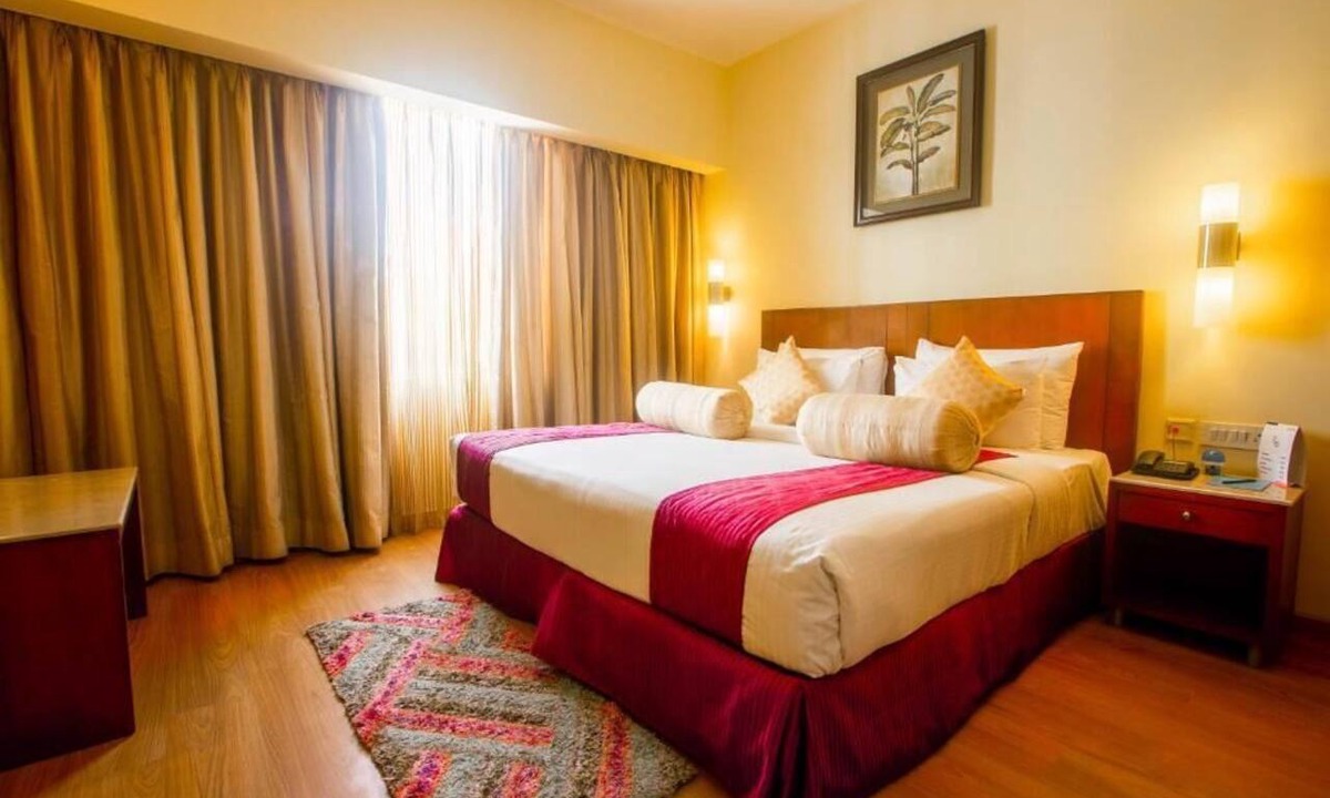 Krishnarajapura Hotel | Featherlite Evoma Hotel