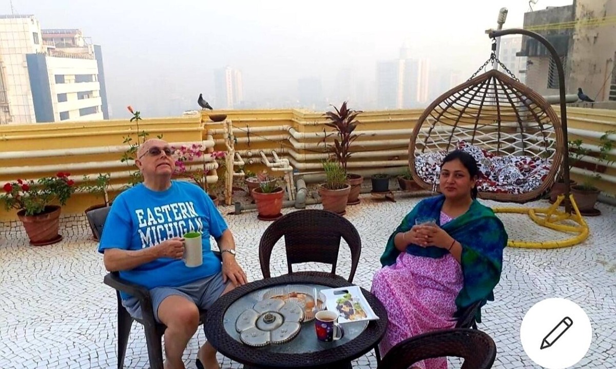 Thane West Apartment | Females only- Luxury room - Terrace flat- Breath in open air.
