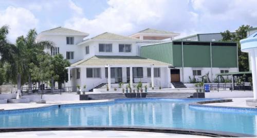 Chevella Resort | Firefox Hotel and Resort