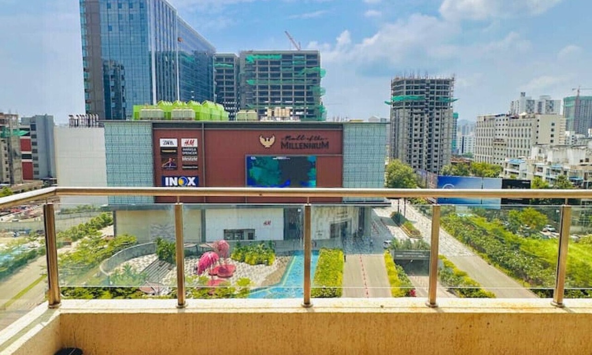 Wakad Apartment | Flamingo: 2BHK AC Flat, Near Phoenix Mall Wakad
