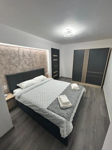 Sibiu Apartment | FLH - Emina Nest 2BR for 6 near Shopping City