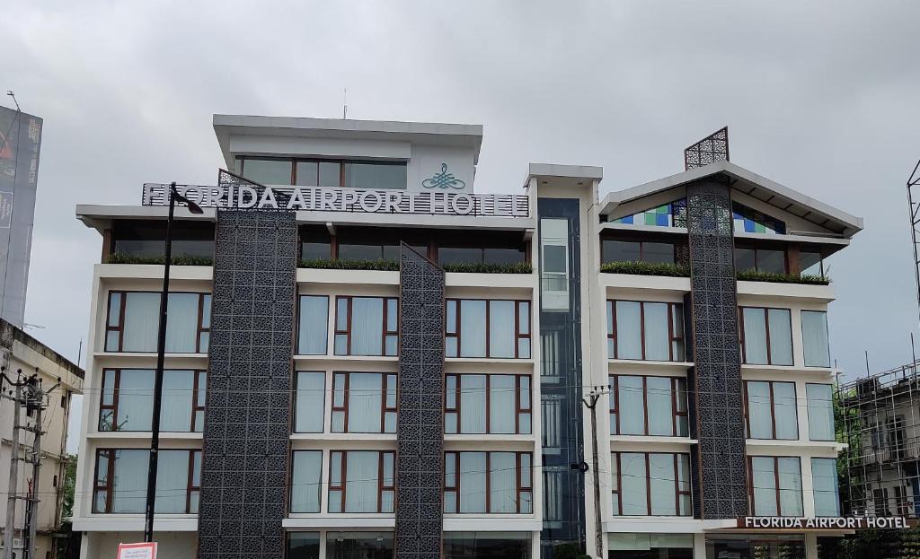 Nedumbassery Hotel | Florida Airport Hotel Kochi