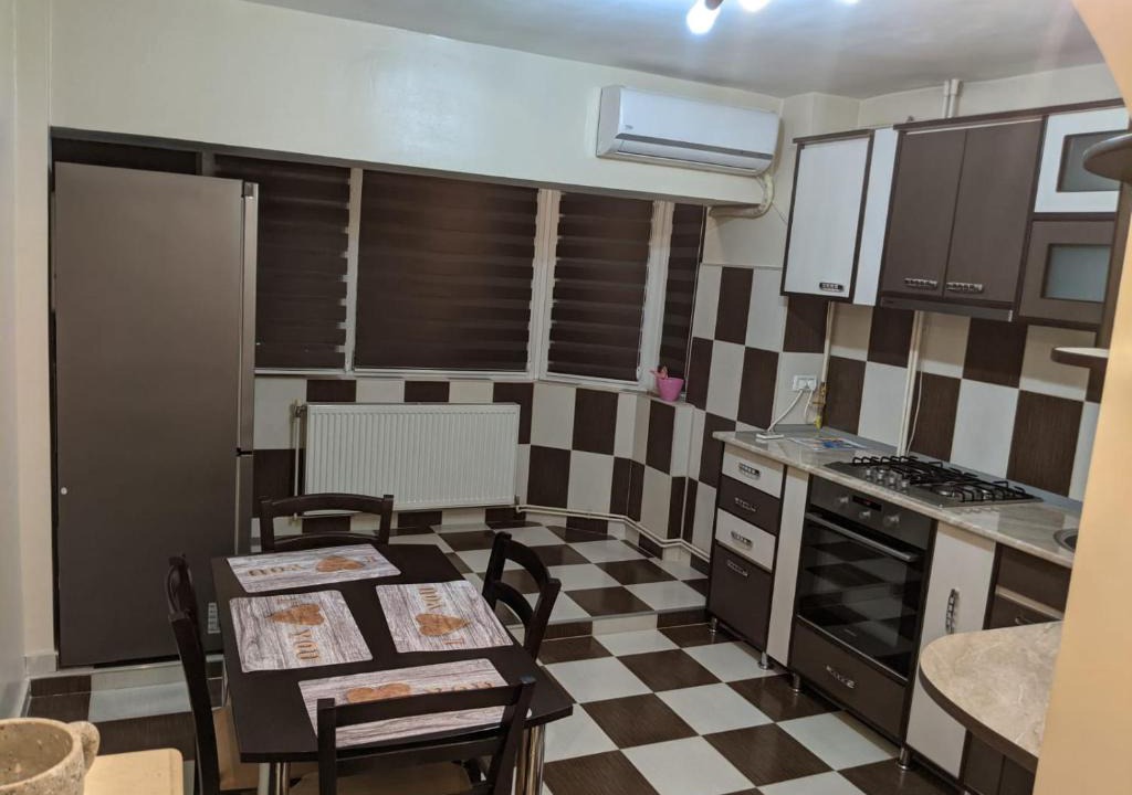 Ramnicu Valcea Apartment | Florina