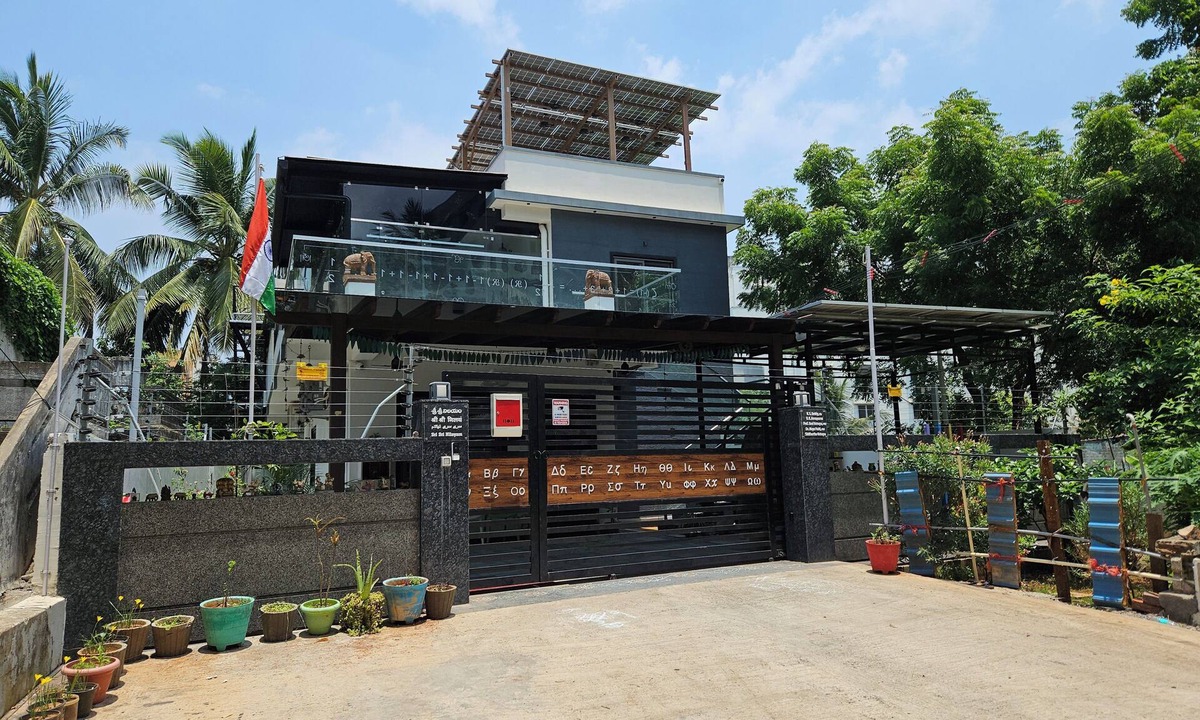 Madhurawada Apartment | Formula House Floor#1: A CIRCA Home in Urban Oasis