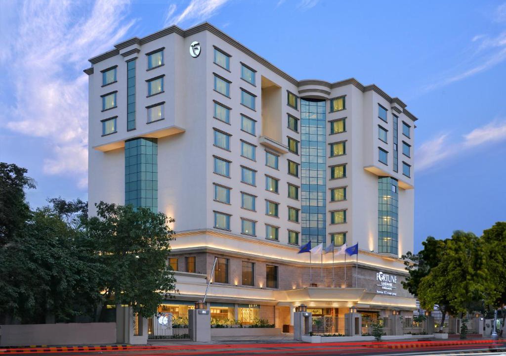 Usman Pura Hotel | Fortune Landmark, Ahmedabad - Member ITC Hotels' Group