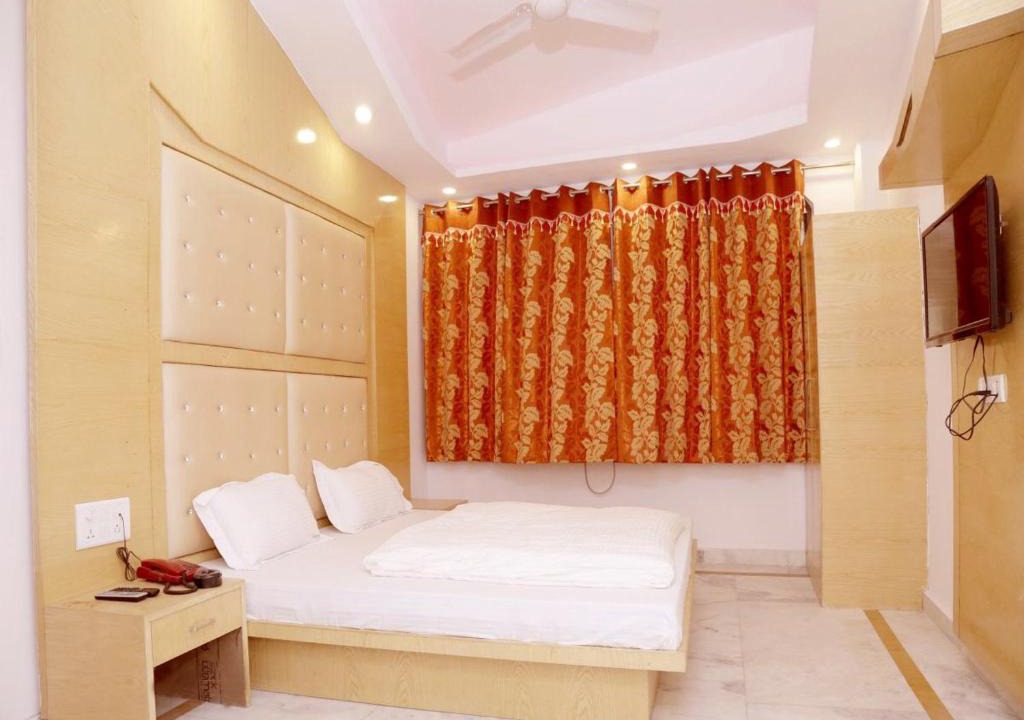 Paharganj Hostel | Friends Hostel by Backpackers Heaven- New Delhi Railway Station - Paharganj