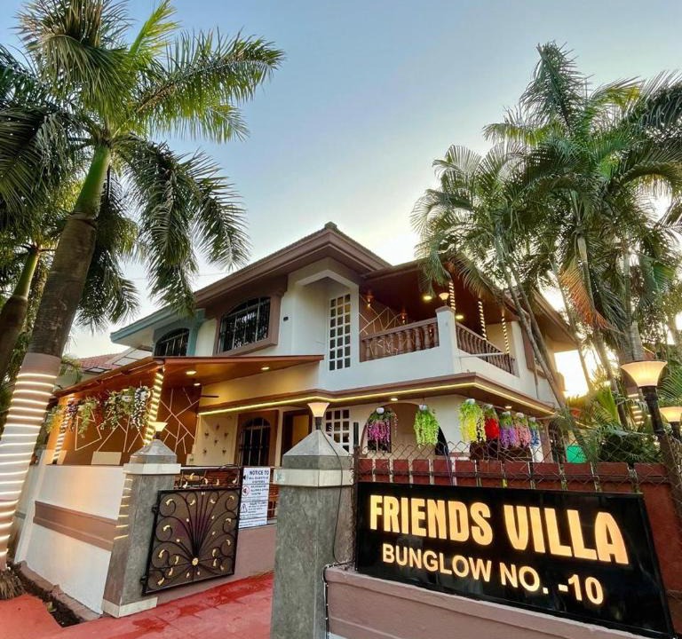 Parshwapuram Villa | Friends Villa