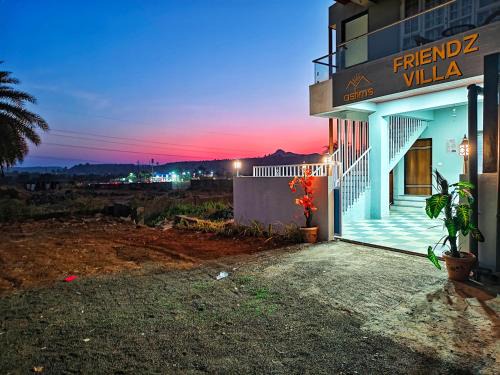 Igatpuri Villa | Friendz Villa - 3BHK with Private Pool and Wi-Fi