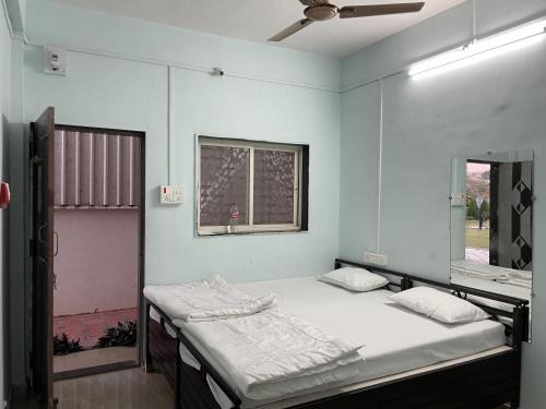 Junnar House | Fulgulab Lawns and Home Stay