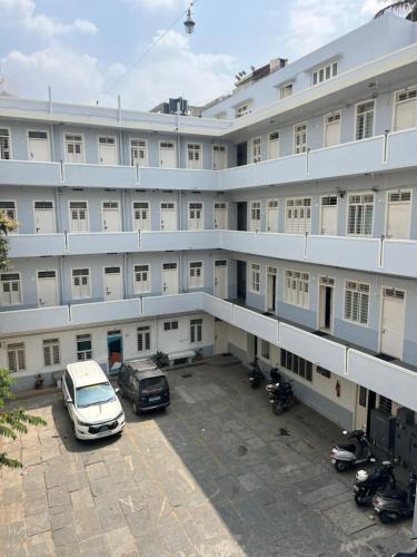 Sheshadripuram Hotel | Ganesh Mahal