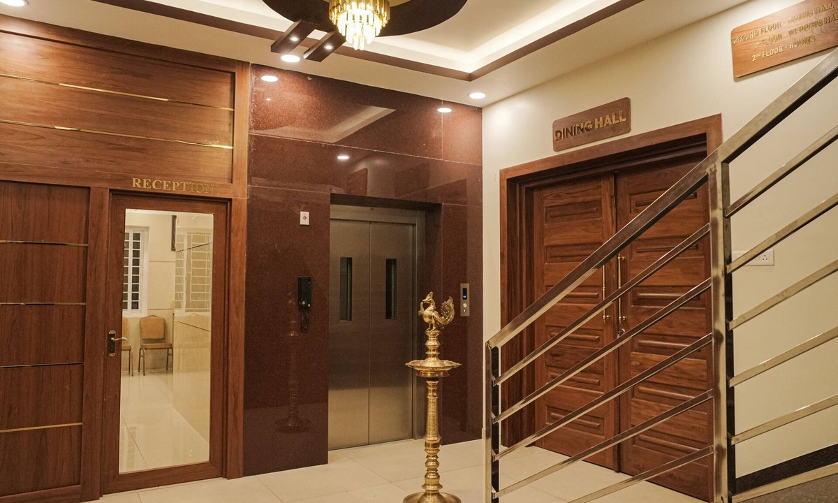 Radhapuram Hotel | Ganesh Residency