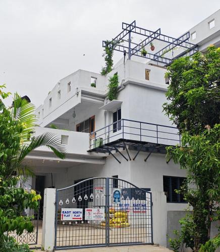 Rajahmundry Apartment | Gangi Kota Penthouse