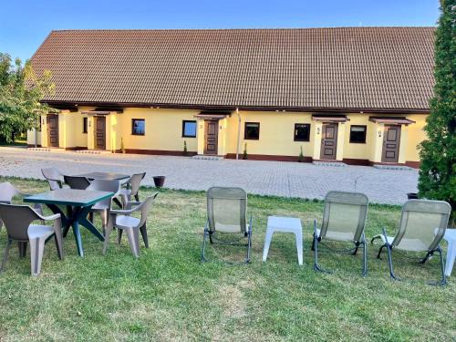 Onesti Hostel | Garden Inn