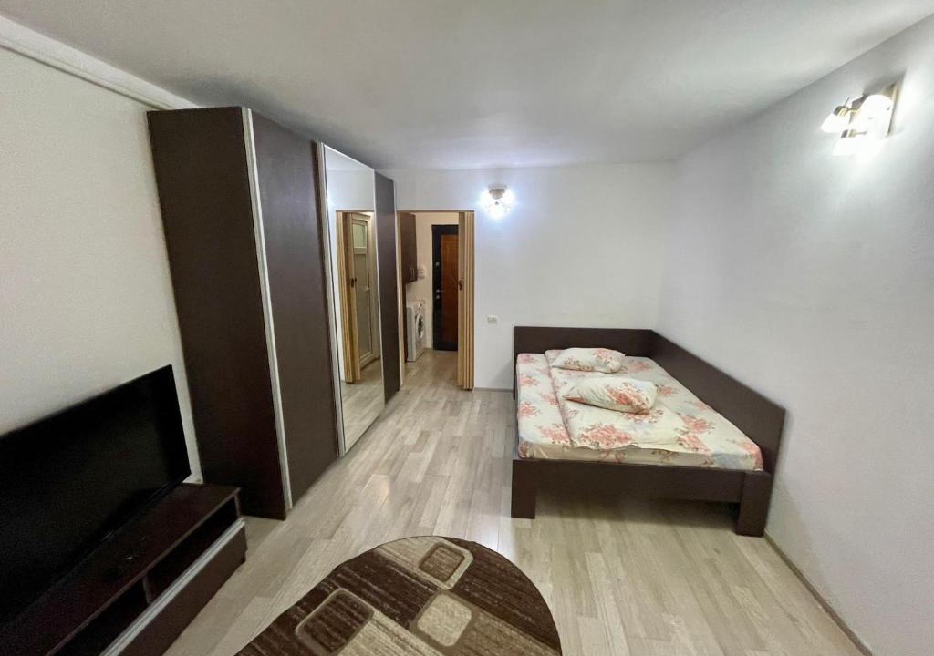 Pitesti Apartment | Garsoniera moderna parcare internet
