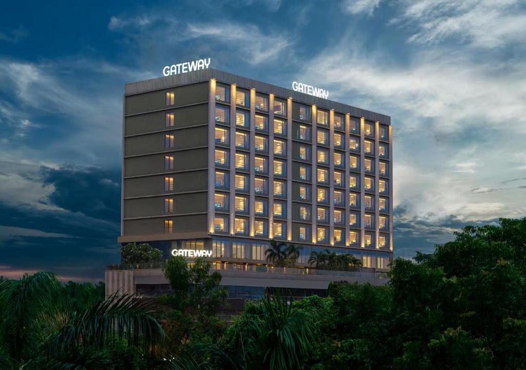 Thaltej Hotel | Gateway Ahmedabad Sindhu Bhavan