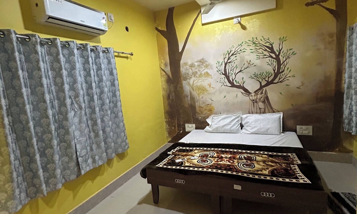 Dwarka House | Gaurang home stay Feel like a home