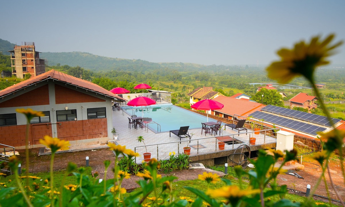Mhsala Hotel | Gaurav Lords Resort Shrivardhan