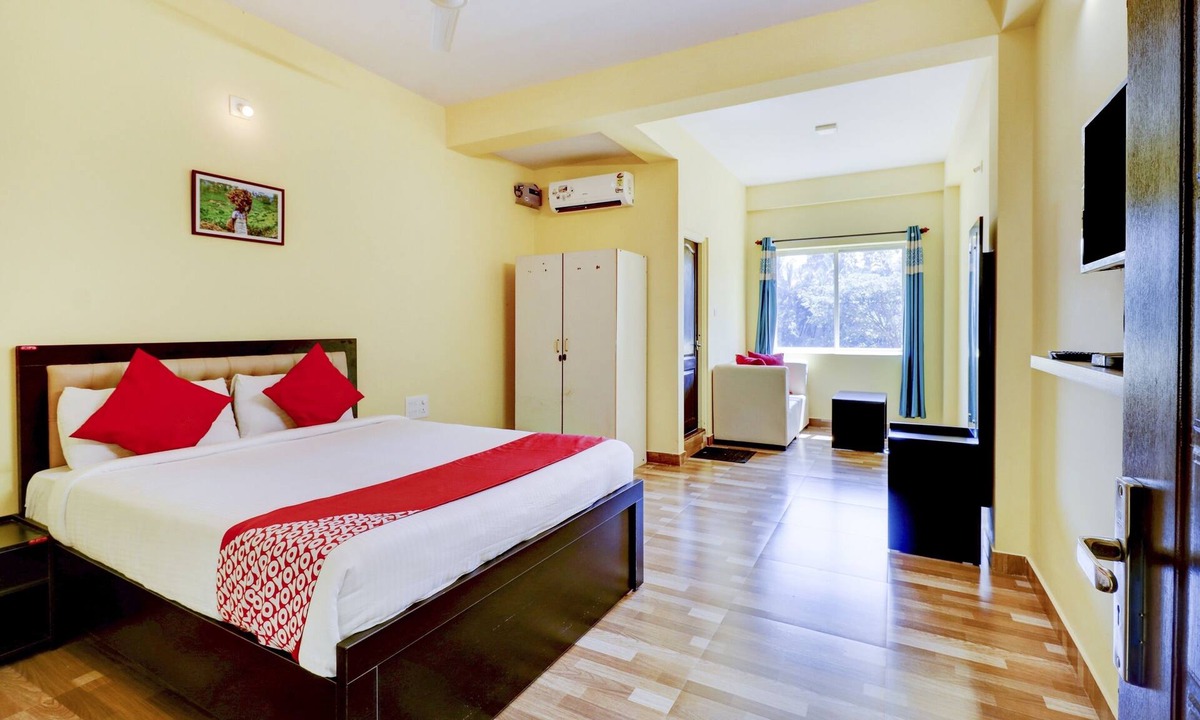 Padubidri Hotel | Gaurika Residency Lodging and Boarding
