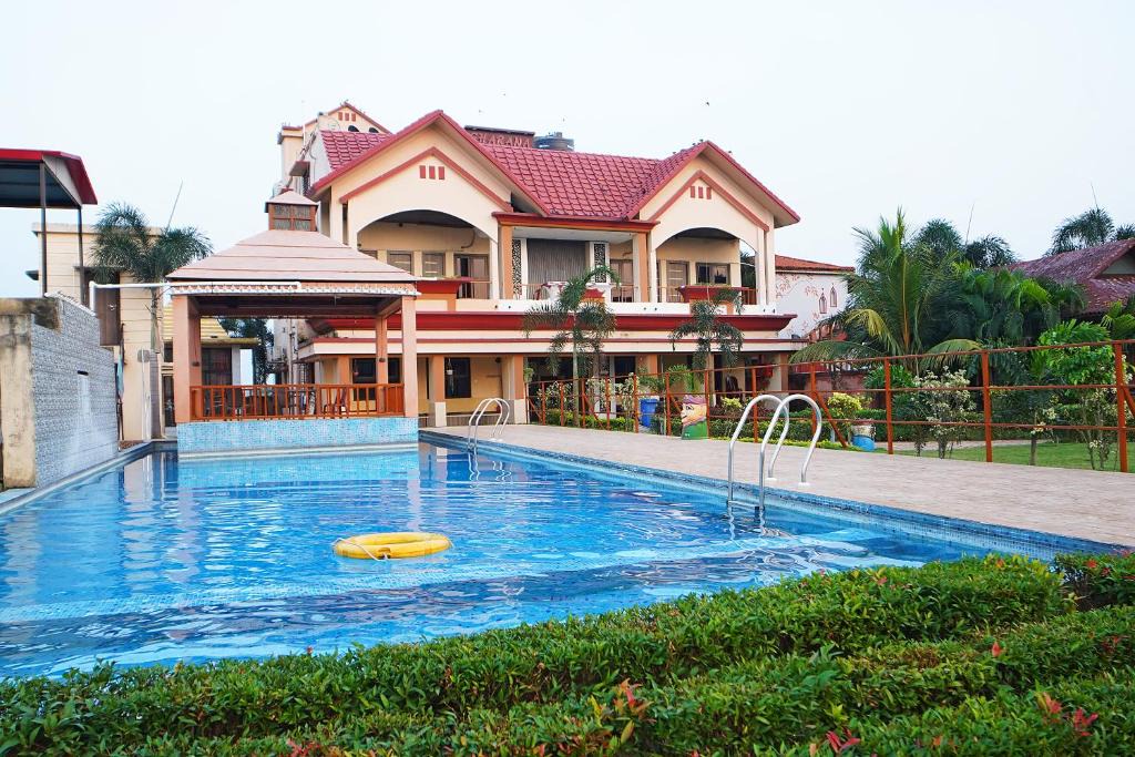 Chandannagar Hotel | Gharana Resort , Singur ! Best Family Resort Near Kolkata with Swimming pool !