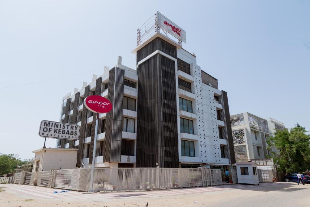 Thaltej Hotel | Ginger Ahmedabad SG Road