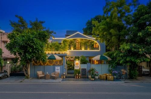 Bhopal House | Giovanni House