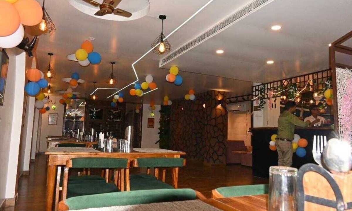 Varanasi Hotel | Gk Hotel