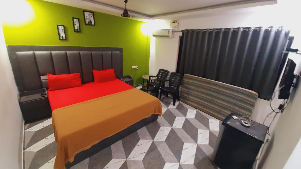 Calangute House | Golden 4Bhk villa Calangute