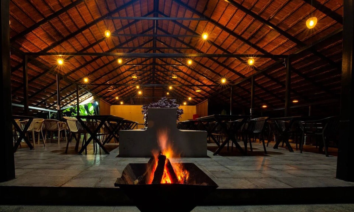 Kudrasthe Hotel | Golden Leaf Resort
