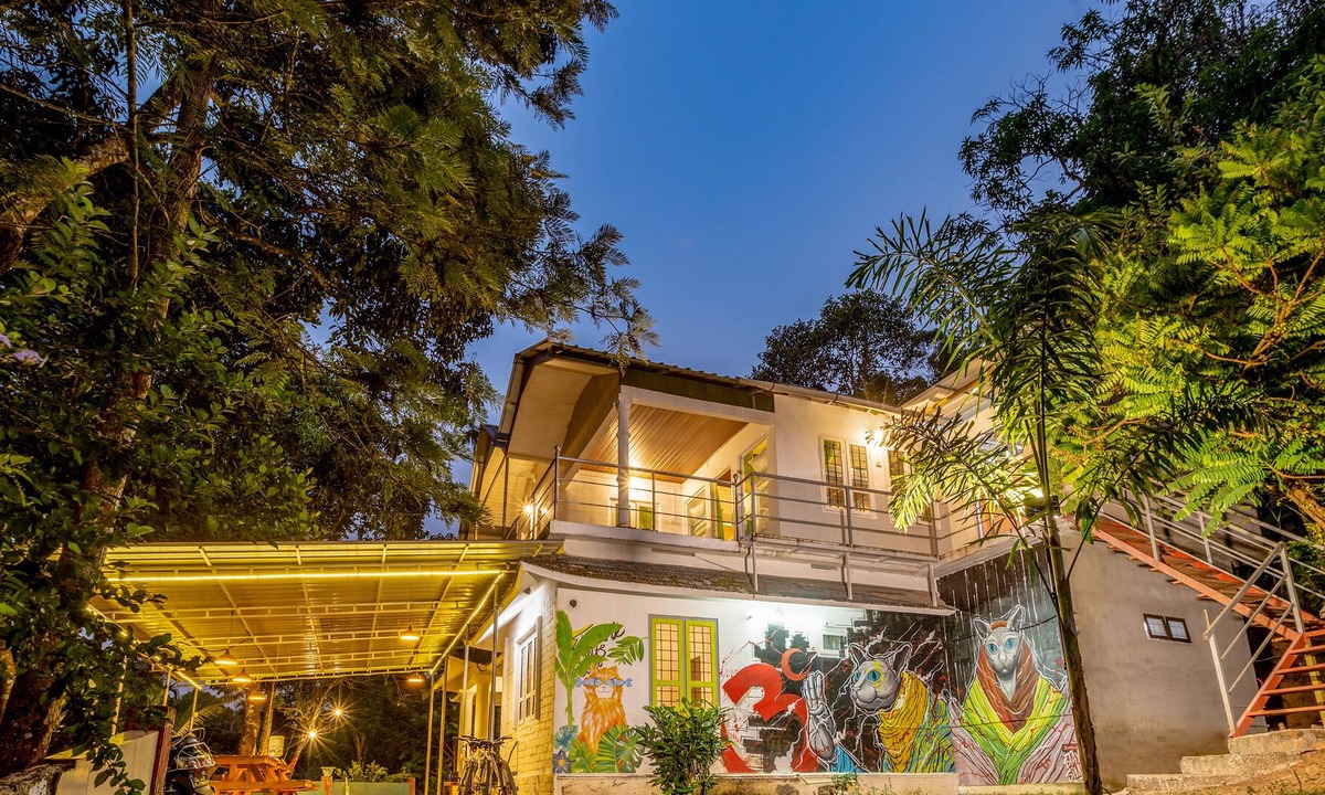 Anachal Hostel | goSTOPS Munnar - Hostel