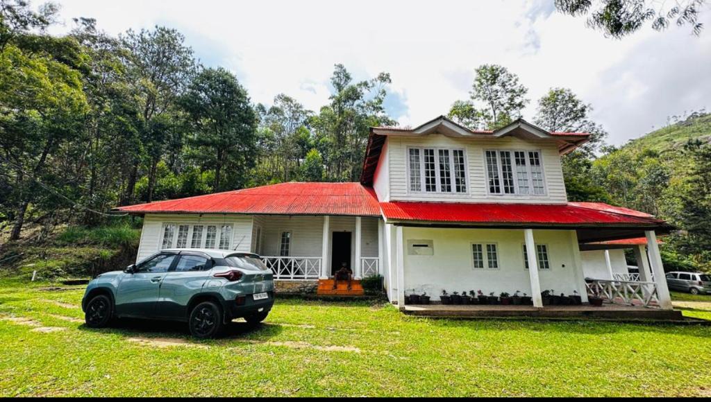 Suryanelli Hotel | GP Estate Bungalow