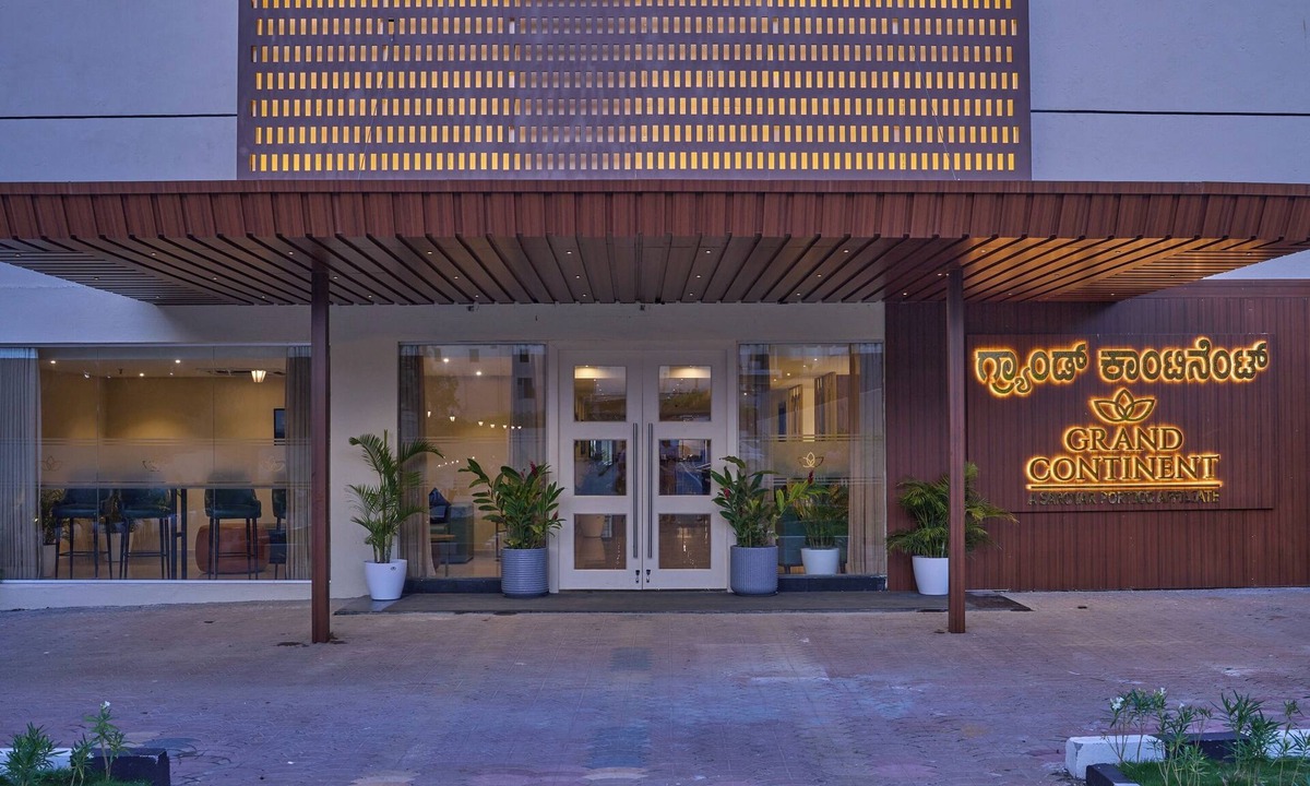 Brookefield Hotel | Grand Continent Brookefield – A Sarovar Portico Affiliate Hotel