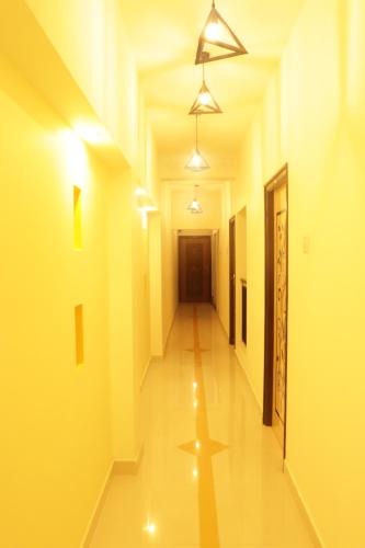 Srirangam Hotel | Grand Suites Srirangam - Walk To Temple