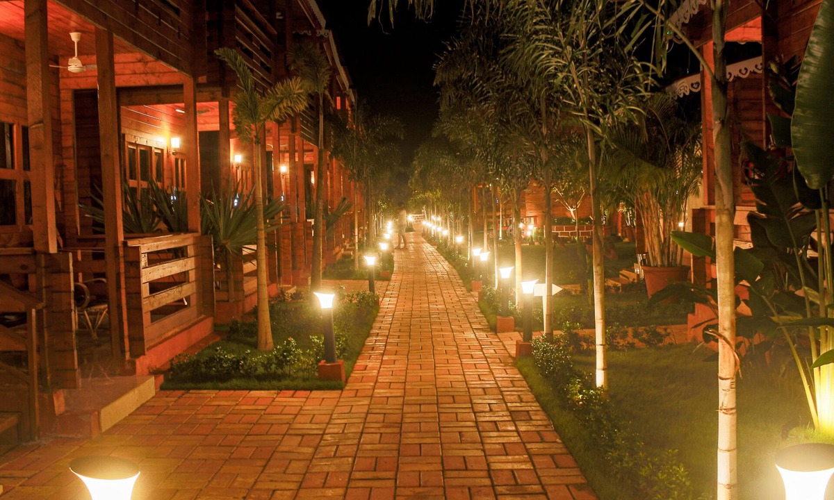 Arambol Hotel | Grand Vatika Resort