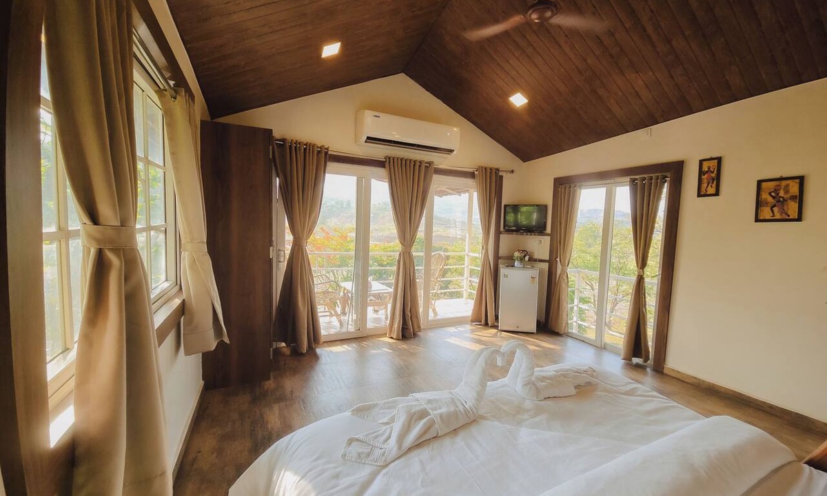 Khalapur Hotel | Green View Resort