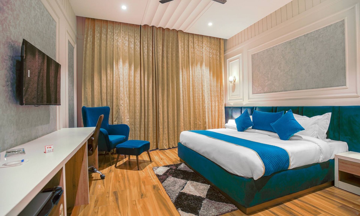 Amritsar Hotel | Greenwood Villa by Levelup