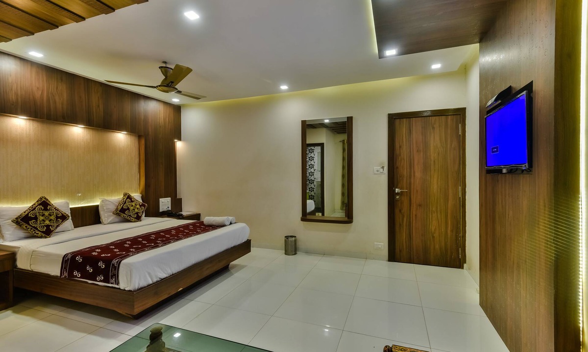 Dharavi Hotel | Guest Inn Residency