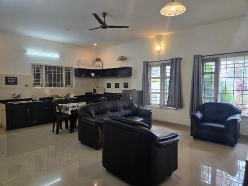Yercaud Villa | Guru Villa