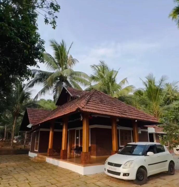 Ottapalam Resort | Happy Land Heritage Home