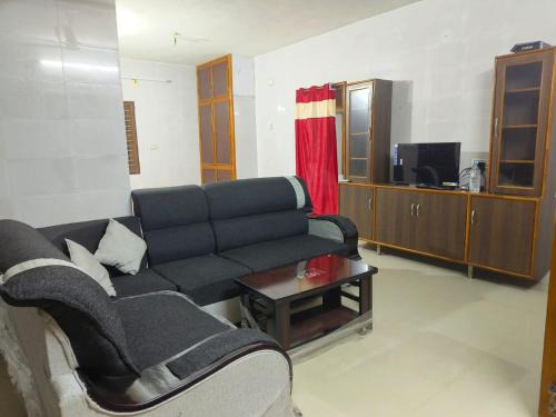 Tirupati House | HB'S Nest HOMESTAY SPACIOUS 2BHK HILL VIEW APPARTMENT