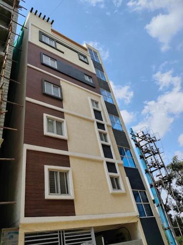 Anekal Hostel | Heavens Living Bloom Inn - pg for ladies