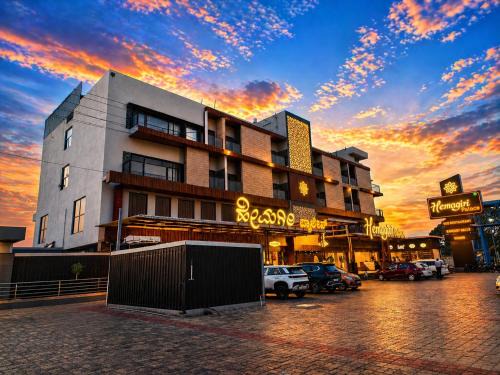 Devanahalli Hotel | Hemagiri Palace