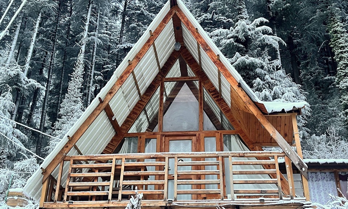 Banjar Hotel | Hillside a frame cottage Jibhi