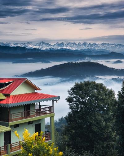 Kausani Resort | Himalaya Darshan Resort