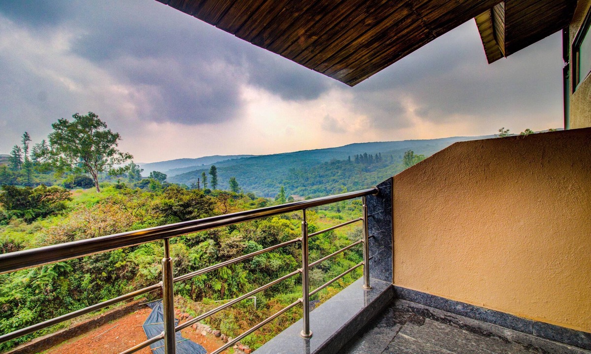 Mahabaleshwar Hotel | Hirkani Garden & Resort